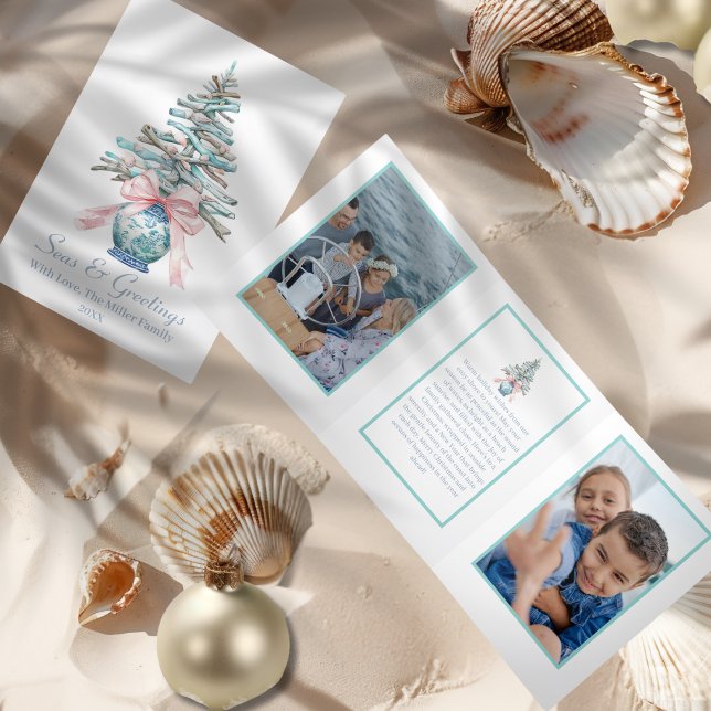 Tarjeta Tríptica Mares y saludos Driftwood Christmas Tree 2-Photo (Seas & Greetings Driftwood Christmas Tree 2-Photo Tri-Fold Card)