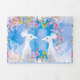 Tarjeta Tríptica Pavo de corral blanco y sakura floreciente / Amor 