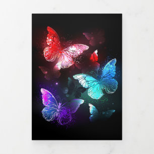Tarjeta Tríptica Tres mariposas brillantes sobre fondo nocturno