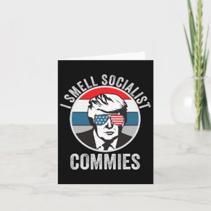 Tarjeta Trump huele humor político a comunistas