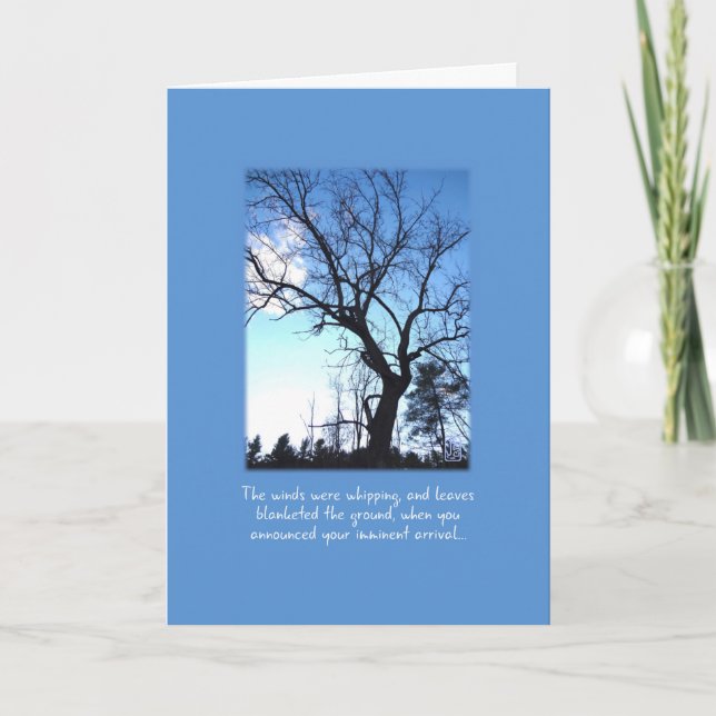 Tarjeta Un árbol de invierno desnudo sobre el cumpleaños d (Anverso)