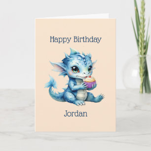 Tarjeta Un bebé dragón azul lindo comiendo un pastel