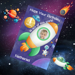 Tarjeta Un Cumpleaños Temático de Espacio en una Foto