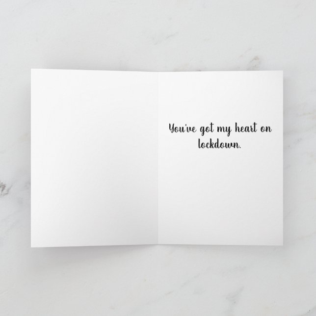 Tarjeta Un juego de palabras. Diles que tienen tu corazón. (Interior)