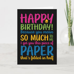 Tarjeta Un pedazo de papel doblado en un cumpleaños medio