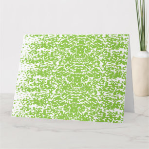 Tarjeta Una mesa de madera marrón sostiene una botella de 