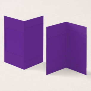 Tarjeta Una mezcla abstracta de tonos vibrantes de púrpura