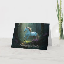 Unicornio mágico en cumpleaños forestal encantado