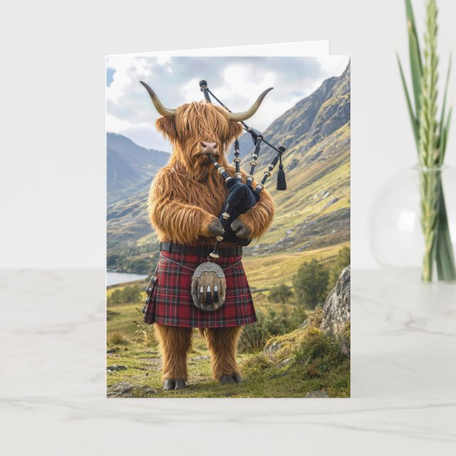 Tarjeta Vaca Highland jubilada tocando la gaita (Anverso)