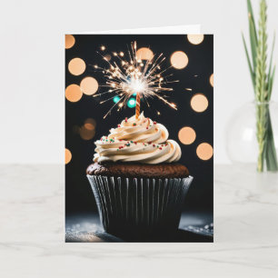 Tarjeta Vela de cumpleaños con esparkler en pastel de choc