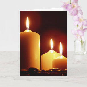 Tarjeta Velas lisas con un resplandor rojizo, pacífico