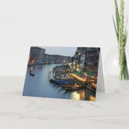 Tarjeta Venecia que iguala sobre el Gran Canal