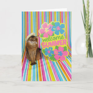 Tarjeta Verano de bienvenida con el gato somalí en verano