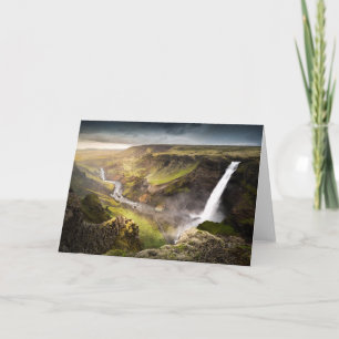 Tarjeta Verano de la cascada el de Haifoss en Islandia