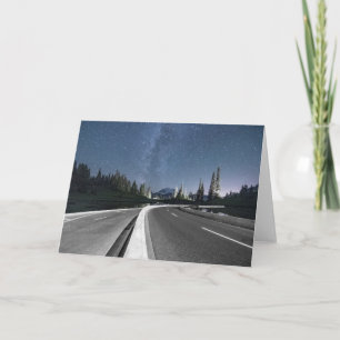Tarjeta Viaje por carretera debajo del Milkyway
