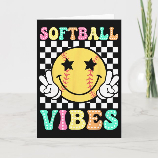 Tarjeta Vibraciones de Softball Softball Retro Groovy Día  (Anverso)