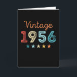 Tarjeta Vintage 1956 70th Birthday Retro Gift de 70 años<br><div class="desc">Este diseño retro de Vintage de 1956 de cumpleaños 70 hace un gran regalo para hombres y mujeres que cumplen 70 años. Regalos de cumpleaños para él y para ella. Para una leyenda de abuelo,  abuelo o abuela increíble,  mamá o papá.</div>
