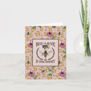 Tarjeta Vintage Bee-lieve en tu graduación de Abeja de via