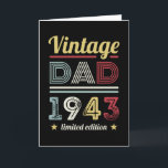 Tarjeta Vintage Dad 1943 80th Birthday Gift Men Retro<br><div class="desc">Este diseño retro de cumpleaños número 80 de esta Vintage de papá de 1943 hace un gran regalo de los padres para los hombres que cumplen 80 años. Regalos de cumpleaños para él. Para una leyenda increíble,  papá. Diseño de estilo de los años 60 y 70 para un hombre.</div>
