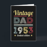 Tarjeta Vintage Dad 1953 70th Birthday Gift Men Retro<br><div class="desc">Este diseño retro de cumpleaños número 70 de esta Vintage de papá de 1953 hace un gran regalo de los padres para los hombres que cumplen 70 años. Regalos de cumpleaños para él. Para una leyenda increíble,  papá. Diseño de estilo de los años 60 y 70 para un hombre.</div>