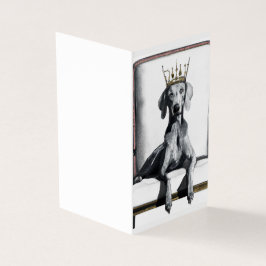 Tarjeta Weimaraner vistiendo una corona sentada en una sil