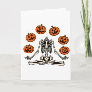 Tarjeta Yoga de Esqueleto de Halloween con Cabezas de Cala