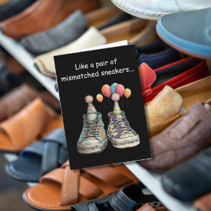 Tarjeta Zapatos Desparejados: Un Cumpleaños Perfecto