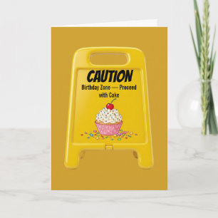 Tarjeta Zona de Cumpleaños con Advertencia de Cupcake