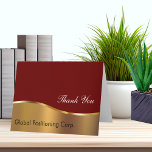 Tarjetas de agradecimiento corporativas<br><div class="desc">Las empresas dan las gracias a las tarjetas con fondo metálico de oro simulado y las palabras "Gracias" junto con el espacio para el nombre de su empresa. Personalizar el color de fondo, el tipo de letra y los colores del texto y el mensaje de texto interior. Gracias a sus...</div>