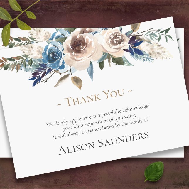 Tarjetas de agradecimiento funerales | Beige y azu (Beige and blue florals sympathy bereavement celebration of life funeral thank you cards)