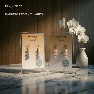 Tarjetas de aretes con colores dorados claros y ca