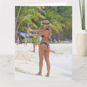 TARJETAS DE CUMPLEAÑOS DE BIKINI BIG BOTTOM CHICA 