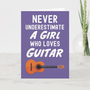 Tarjetas de jugadora de guitarra rosa linda para n