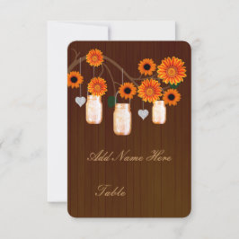 Tarjetas de lugar de mesa en frascos de albañil de