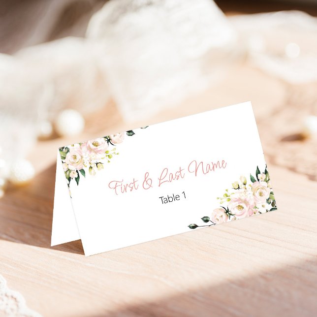 Tarjetas de lugar florales rosadas dobladas (Subido por el creador)