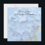 Tarjetas de matrimonio de consejos en blanco de Hy<br><div class="desc">Tarjeta de consejos para recién casados. Tarjetas redondas o cuadradas de hidrangea azul en blanco con la redacción personalizado en la parte superior. Hay líneas para que los clientes puedan aconsejar a la pareja. Elige tarjetas redondas o cuadradas - vienen con sobres blancos.</div>