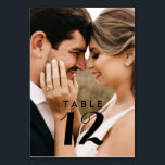 Tarjetas de mesa Boda de fotografía elegante y mod<br><div class="desc">Aumente la sofisticación de su recepción nupcial con nuestras elegantes tarjetas de mesa Boda de fotografía. Estas exquisitas tarjetas no sólo guían a los huéspedes a las mesas que han designado, sino que también sirven de bizcochos de tu día especial. Cada tarjeta de mesa presenta un diseño elegante y contemporáneo,...</div>