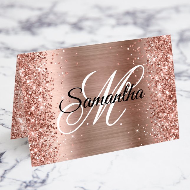 Tarjetas de Monograma Rosa Purpurinoso de oro Fanc (Fold your own individual place cards with a girly glam personalized fancy monogram.)