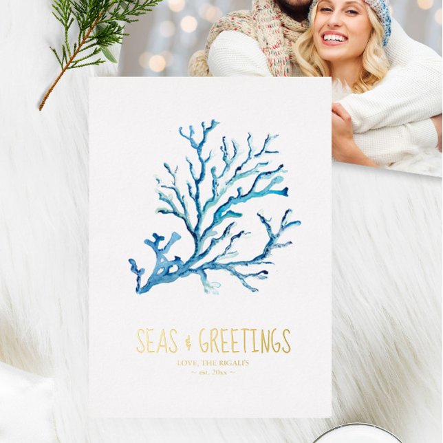 Tarjetas de Navidad Costeras con Foto Personalizad (Beach-themed Christmas cards feature blue watercolor sea coral art by Victoria Grigaliunas )