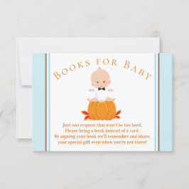 Tarjetas de niño pequeño calabaza trae un libro