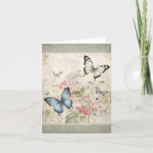 Tarjetas de nota de mariposas en el jardín con asp