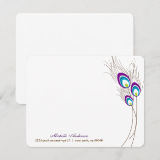Tarjetas de notas planas de plumas de pavo real pú
