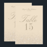 Tarjetas de número de mesa con brillo de champán e<br><div class="desc">Tarjetas de número de mesa con brillo de champán encantadoras. Glamurosas, con brillo y champán brillante, esta tarjeta de mesa coordina con nuestra decoración de boda y ducha de novia con brillo. Para más personalización, use la herramienta "personalizar" en Zazzle. Opciones de color adicionales están disponibles en nuestra tienda en...</div>