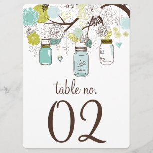 Tarjetas de números de mesa en frascos de Mason az