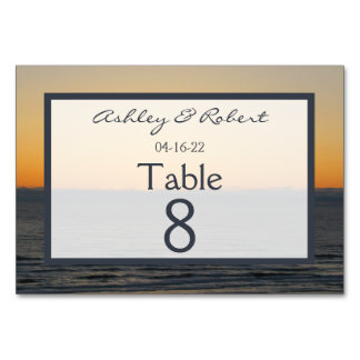 Tarjetas de números de tabla de atardecer de boda
