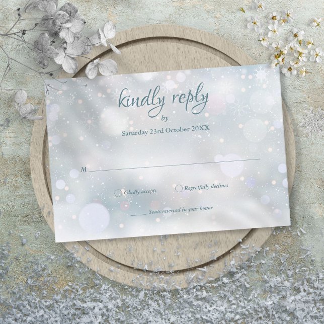 Tarjetas de respuesta de copos de nieve de inviern (Winter Snowflakes Elegant Script RSVP)