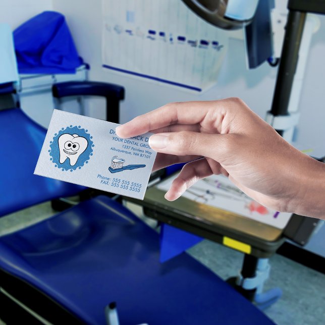 Tarjetas de visita de Dentist (Subido por el creador)