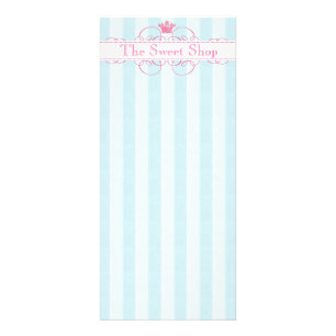 Tarjetas dulces del estante de la tienda de la