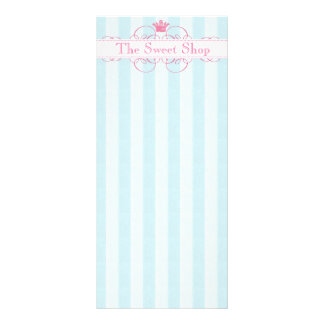 Tarjetas dulces del estante de la tienda de la