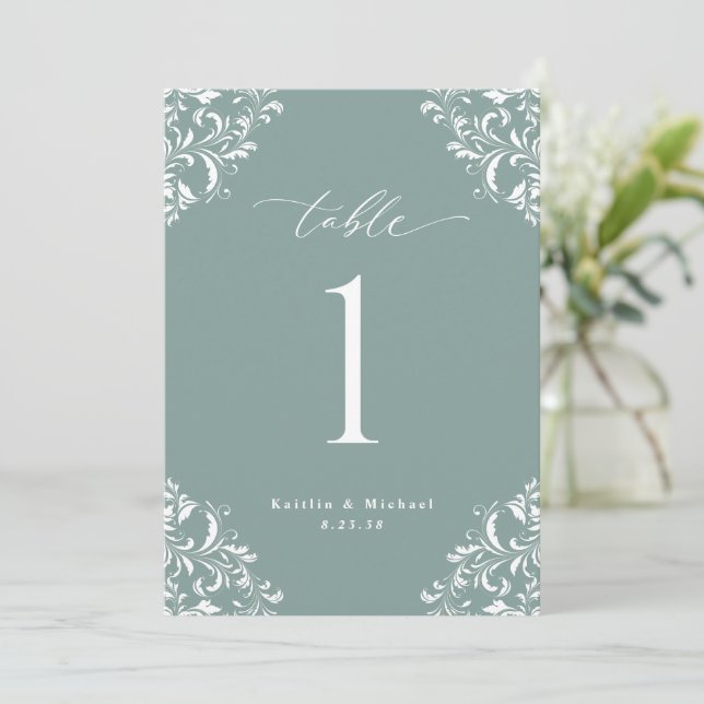 Tarjetas elegantes de números de mesa de boda en v (Anverso de pie)